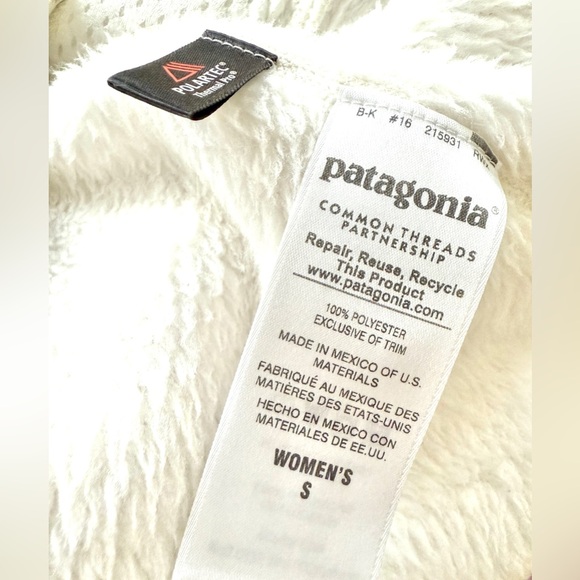 Patagonia Women's Lightweight Snap-T® Fleece Pullover - Picture 2 of 5